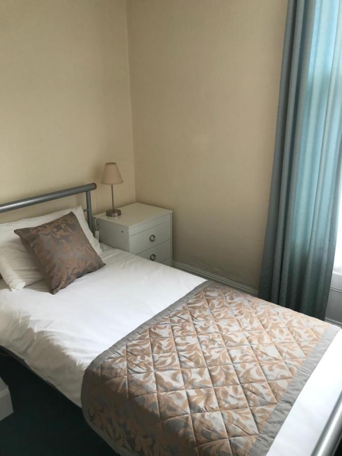 Brialene Holiday Flats Скарборо Экстерьер фото